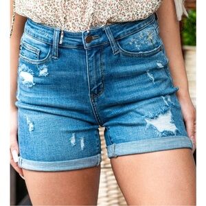 Judy Blue Dandelion Embroidered Mid Rise Shorts size 1XL